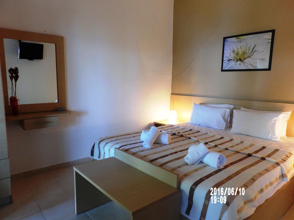 Peristeridi Apartments Полихроно Екстериор снимка