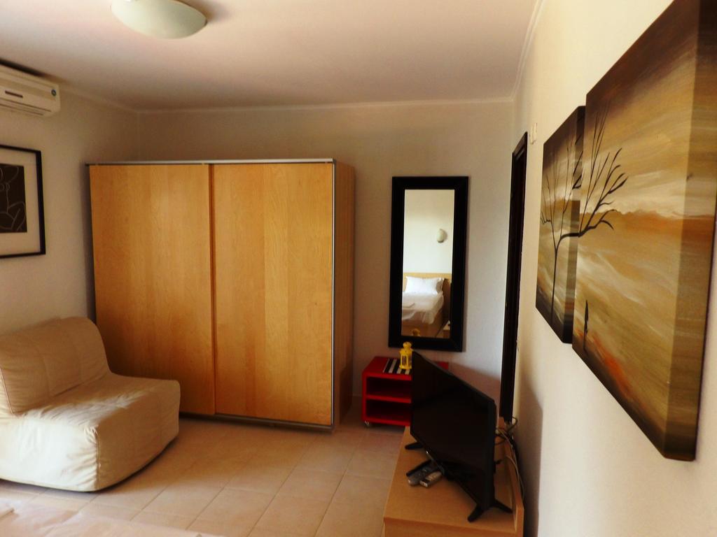 Peristeridi Apartments Полихроно Екстериор снимка